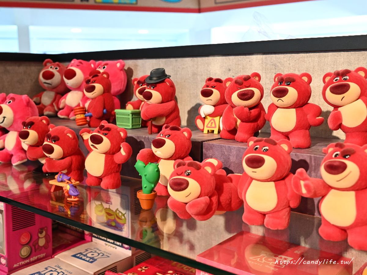 快衝迪士尼快閃店！免費打卡巨大史迪奇＋三眼怪，限量周邊一次看