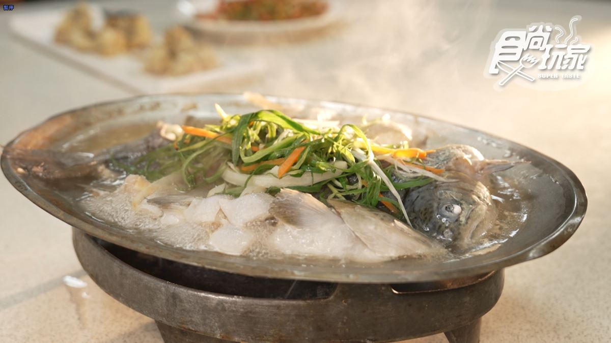 招牌「清蒸鱒魚」魚肉鮮甜緊實。