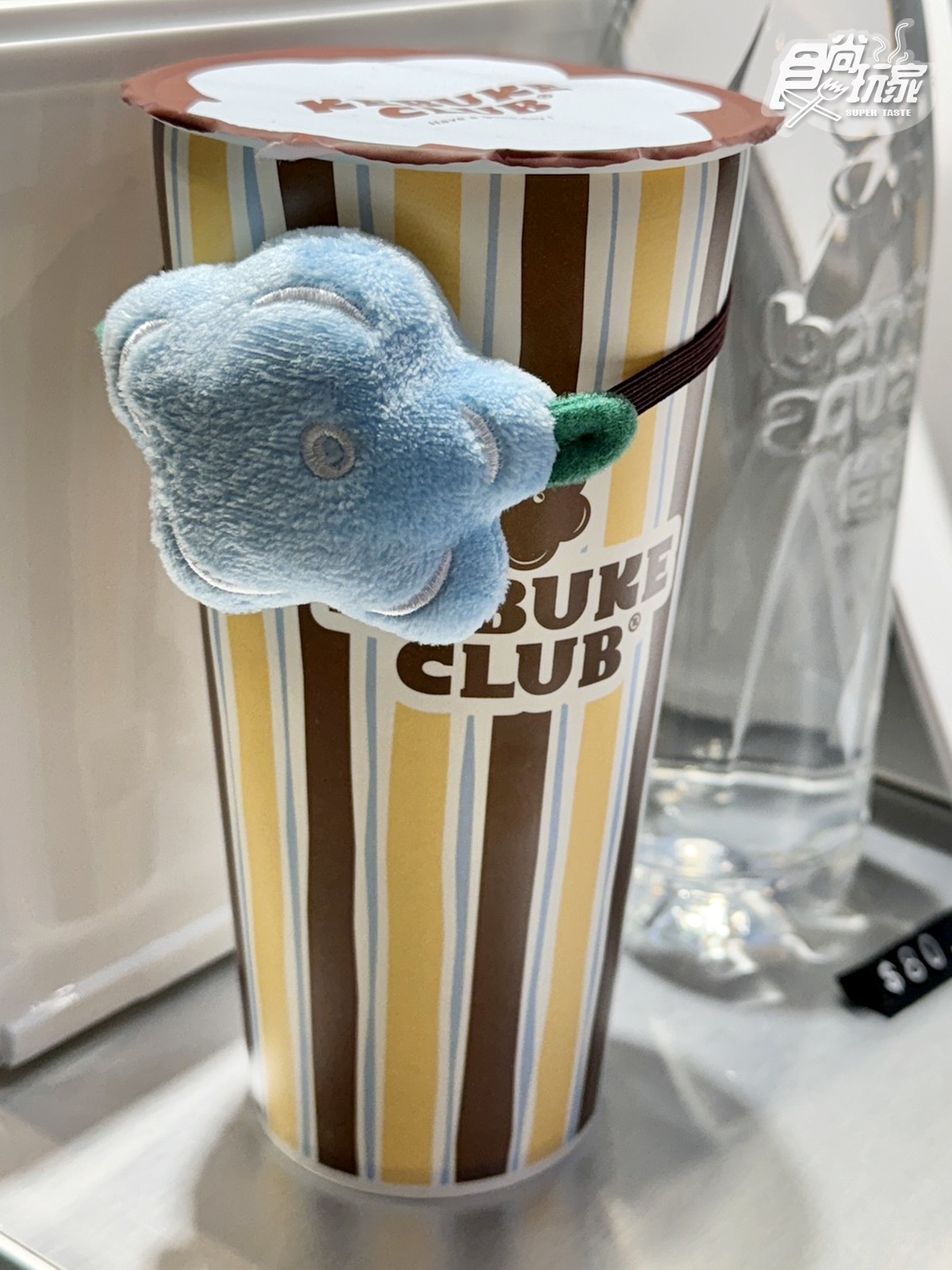 可不可進駐桃園機場了！可不可全新店型開張，推薦飲品、獨家雞蛋糕搶先直擊