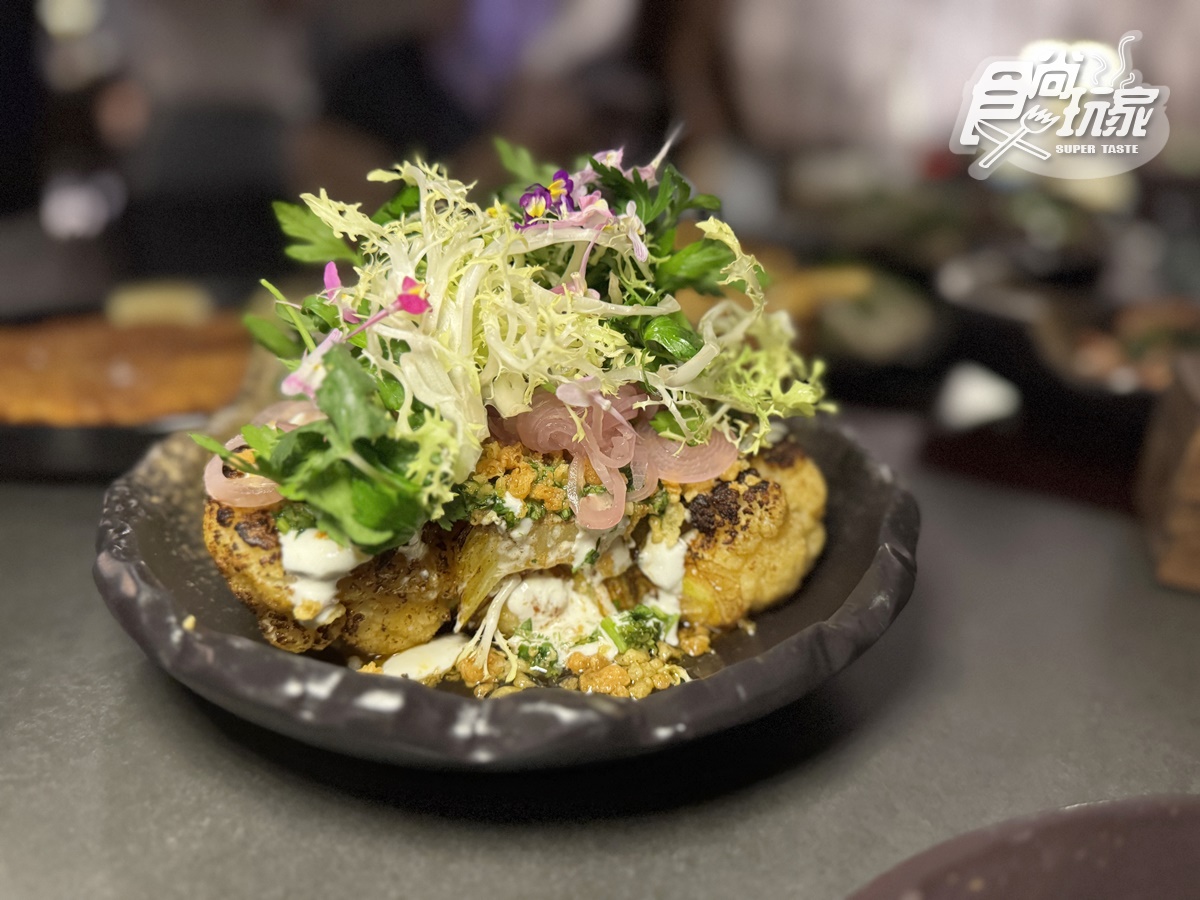 亞洲第1間「洞穴餐廳」來了!打卡神祕洞窟+鐘乳石,必嗑比臉大豬排、炸花椰 亞洲第1間「洞穴餐廳」來了!打卡神祕洞窟+鐘乳石,必嗑比臉大豬排、炸花椰