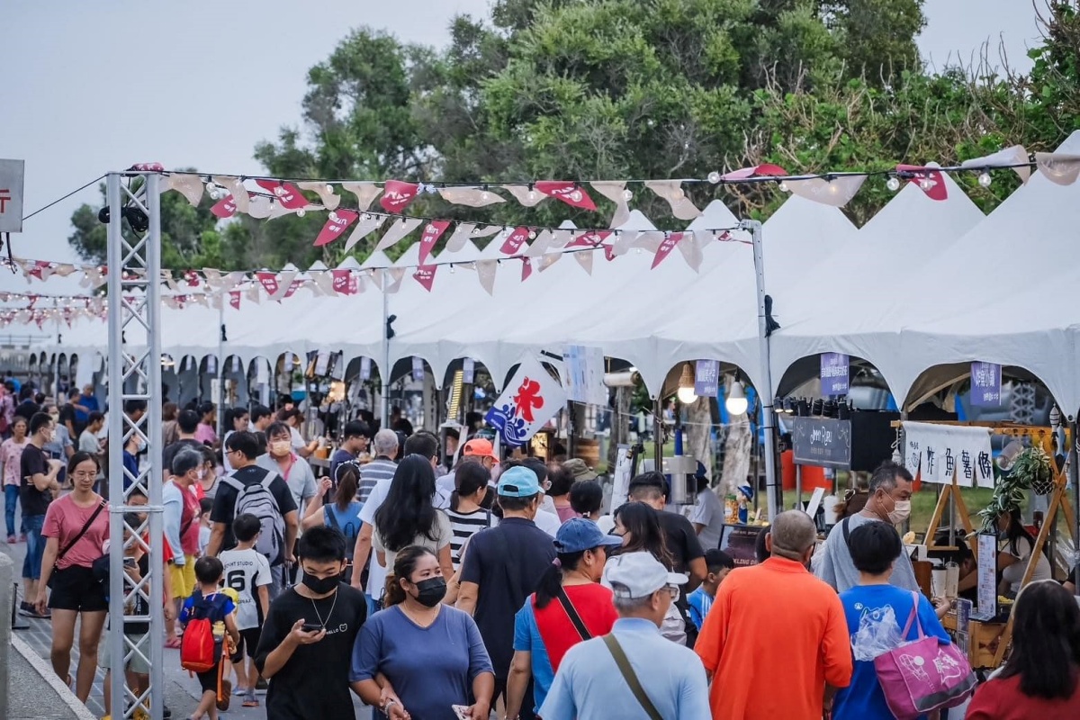 嘉義最美海上煙火「這天」登場!連續2週免費演唱會、水上氣墊樂園、逛市集 嘉義最美海上煙火「這天」登場!連續2週免費演唱會、水上氣墊樂園、逛市集