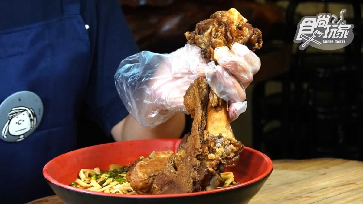 台東好玩不只熱氣球!順遊鹿野5私房景點:巨無霸大骨麵、神奇沾水籤詩 台東好玩不只熱氣球!順遊鹿野5私房景點:巨無霸大骨麵、神奇沾水籤詩