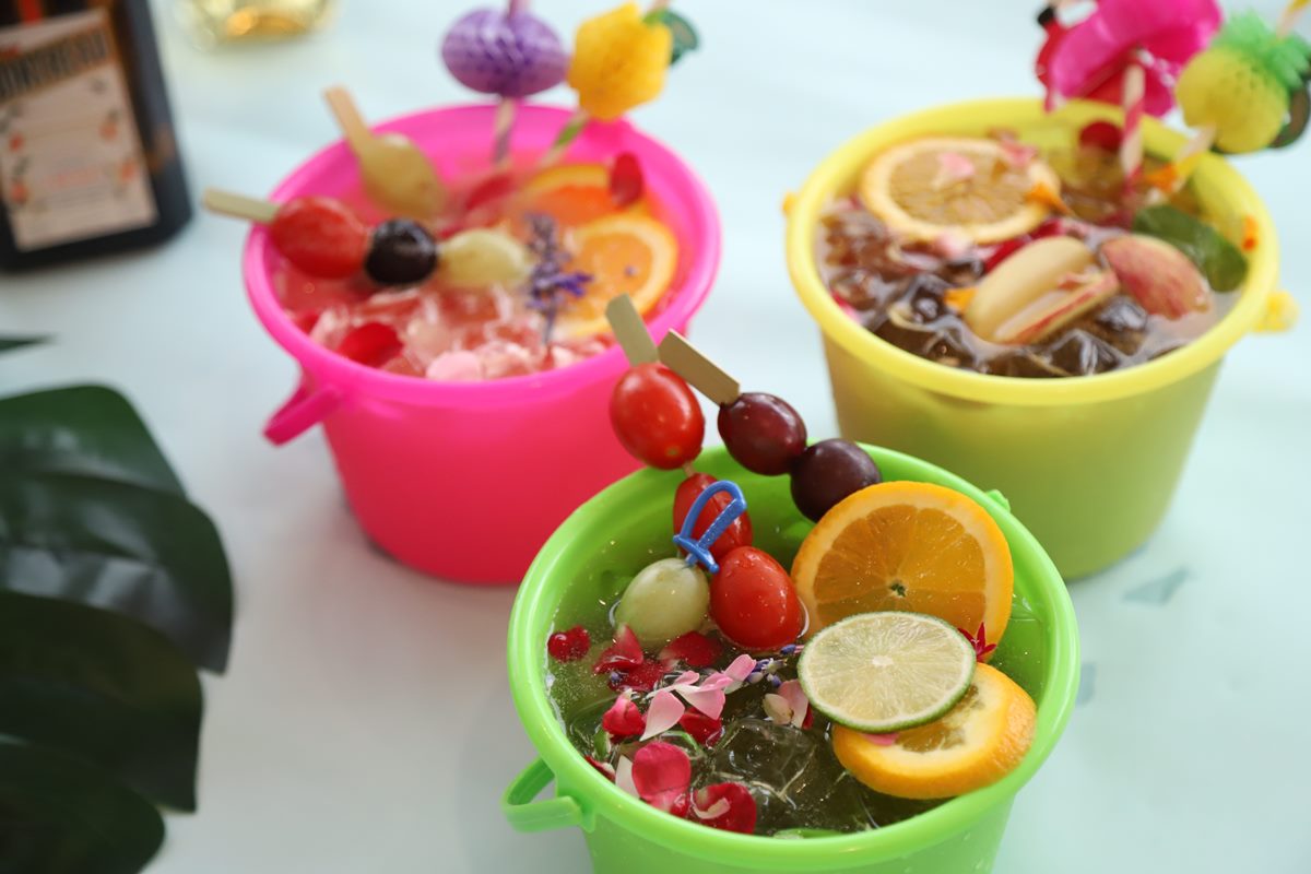 穿比基尼免費吃到飽!熱食、甜點百道無限夾,當月壽星也有超狂優惠 穿比基尼免費吃到飽!熱食、甜點百道無限夾,當月壽星也有超狂優惠