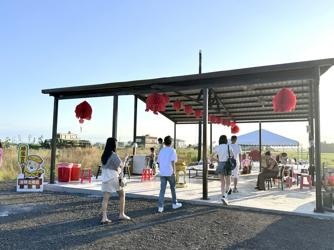 土地公廟「冰棒吃到飽」暴紅!「宜蘭冰棒土地公」拜拜免費吃冰,流程、地點攻略 土地公廟「冰棒吃到飽」暴紅!「宜蘭冰棒土地公」拜拜免費吃冰,流程、地點攻略