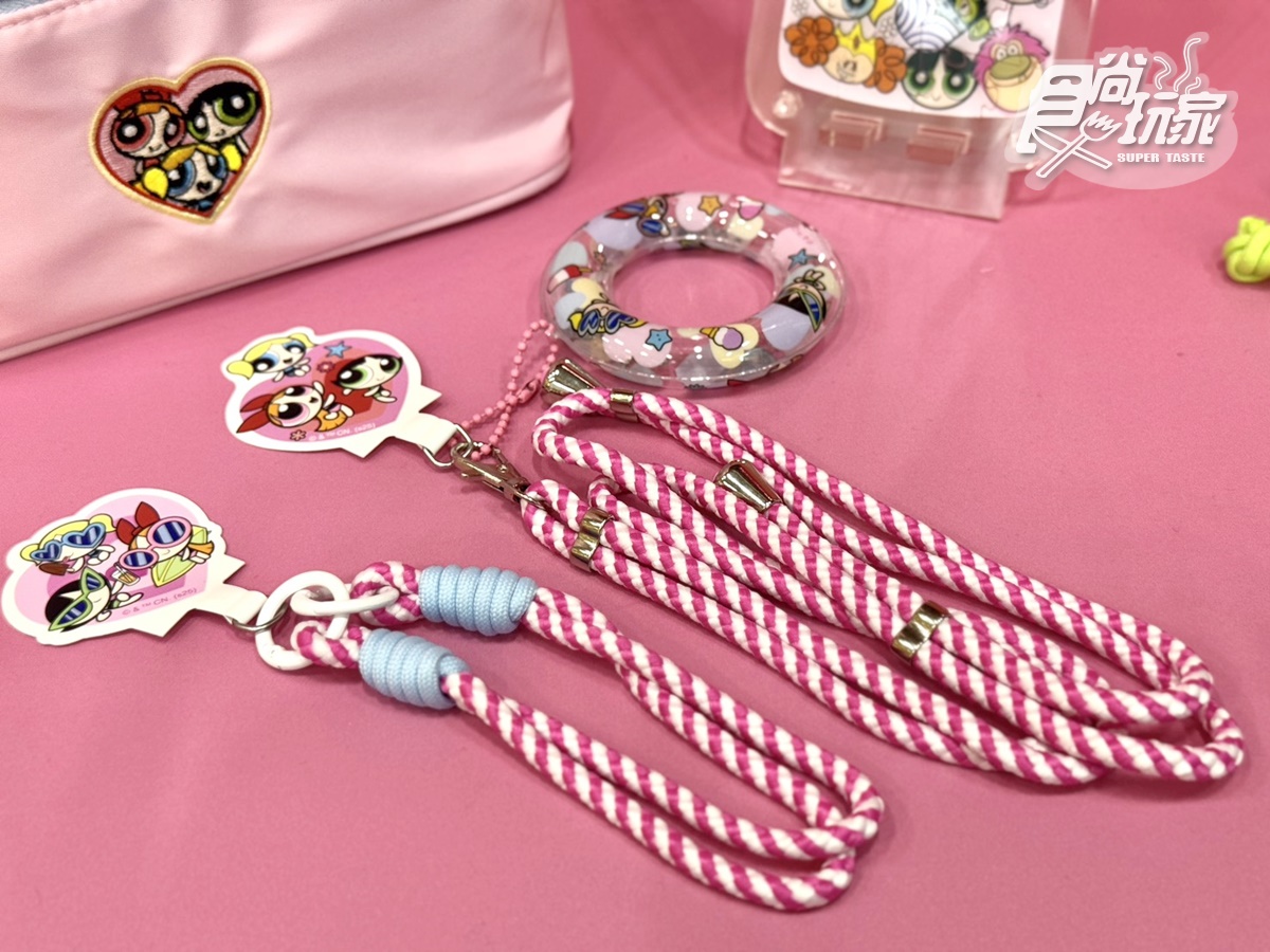 康是美最萌「飛天小女警」聯名!18款必搶兔耳娃娃、吊飾,免費送粉嫩提袋 康是美最萌「飛天小女警」聯名!18款必搶兔耳娃娃、吊飾,免費送粉嫩提袋