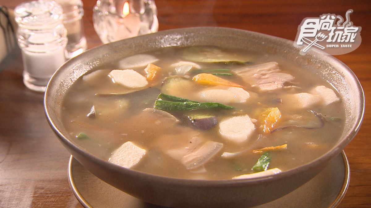 「sinigang na baboy」酸度滿高的，帶有溫和的甜味和香氣。