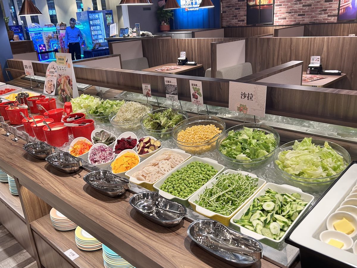 390元牛排+自助吧吃到飽!全台「3分店」爽吃6小時,咖哩、甜點無限續 390元牛排+自助吧吃到飽!全台「3分店」爽吃6小時,咖哩、甜點無限續