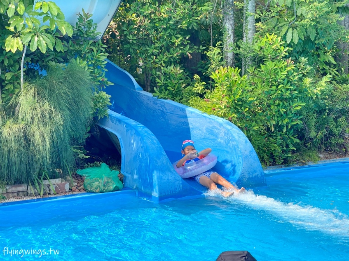 IG爆紅「彩虹滑水道」在這!中部大型水樂園暑假天天開,暢玩不限時還能烤肉 IG爆紅「彩虹滑水道」在這!中部大型水樂園暑假天天開,暢玩不限時還能烤肉