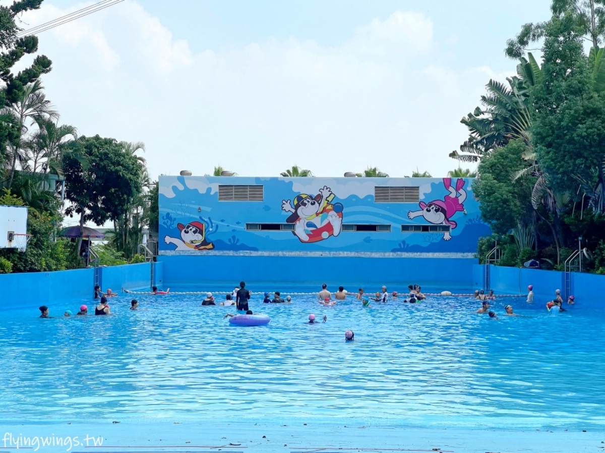 IG爆紅「彩虹滑水道」在這!中部大型水樂園暑假天天開,暢玩不限時還能烤肉 IG爆紅「彩虹滑水道」在這!中部大型水樂園暑假天天開,暢玩不限時還能烤肉