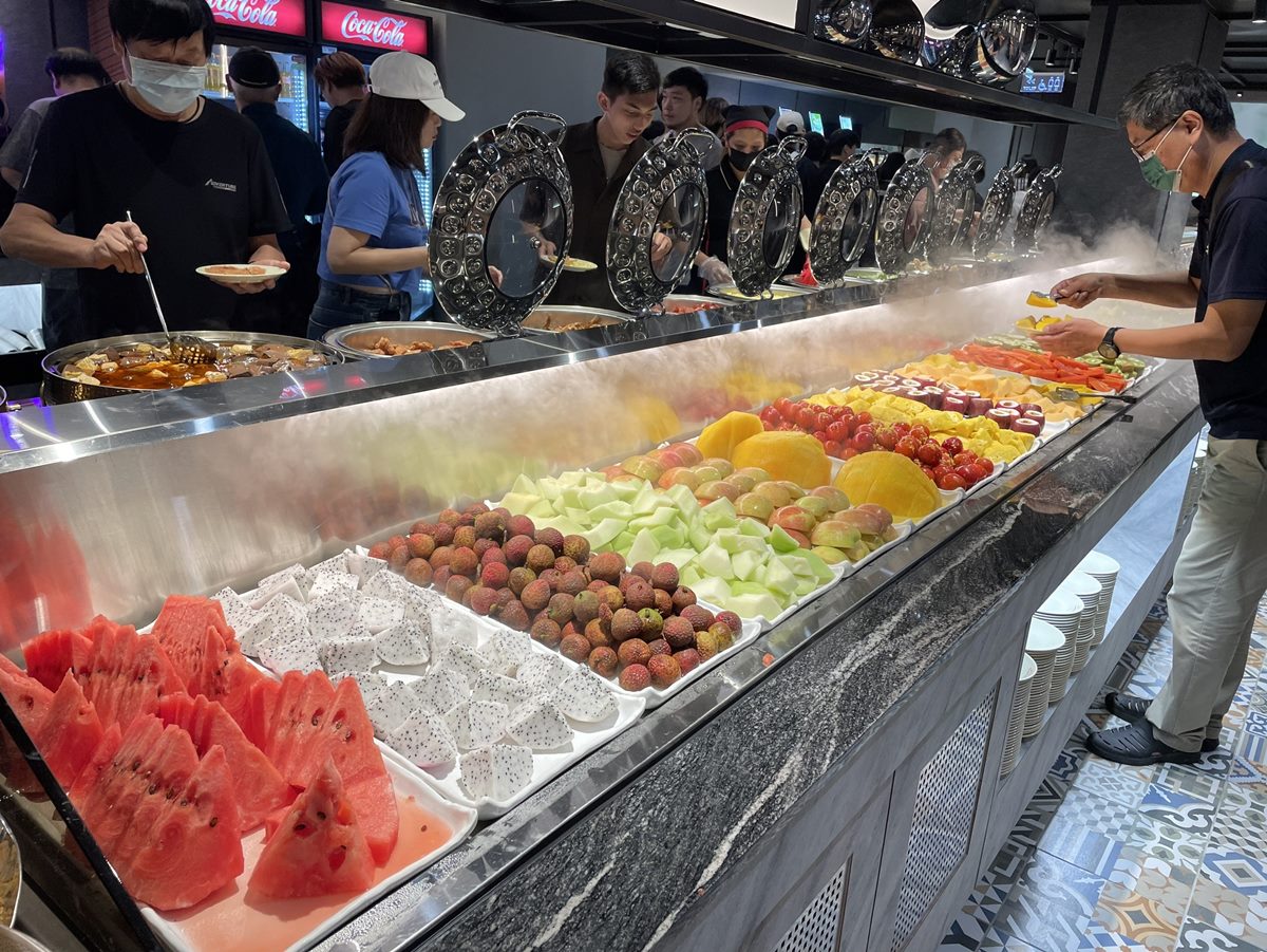 全台最大「貴族世家」開放線上訂位!380元爽嗑百道美食,熱炒、海鮮吃到飽 全台最大「貴族世家」開放線上訂位!380元爽嗑百道美食,熱炒、海鮮吃到飽