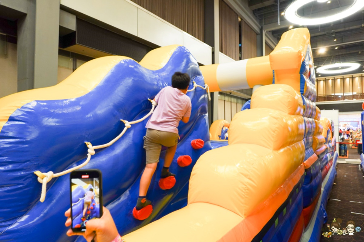 親子票390元不限時暢玩!新加坡超夯「氣墊樂園」首度來台,6大主題遊戲區 親子票390元不限時暢玩!新加坡超夯「氣墊樂園」首度來台,6大主題遊戲區
