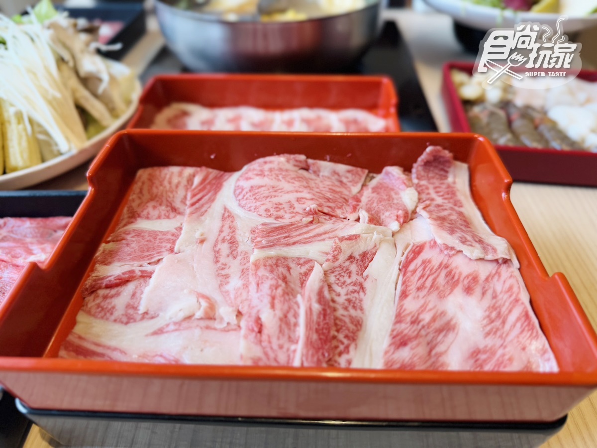 480元起吃到飽!「高CP值涮涮鍋」現切肉品、蔬菜吧、甜點暢吃,全台6分店不限時 480元起吃到飽!「高CP值涮涮鍋」現切肉品、蔬菜吧、甜點暢吃,全台6分店不限時