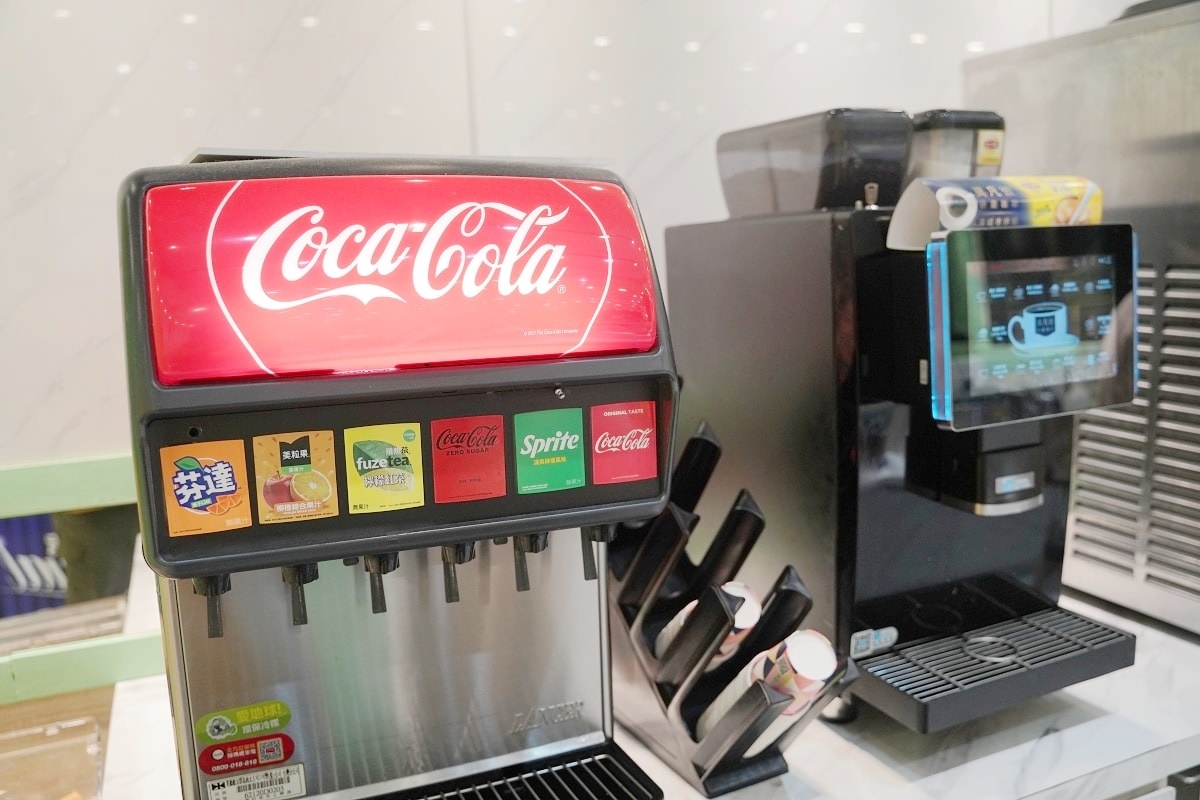 160元起火鍋+自助吧吃到飽!4.9星「平價小火鍋」無限續涼麵、餅乾零食、霜淇淋 160元起火鍋+自助吧吃到飽!4.9星「平價小火鍋」無限續涼麵、餅乾零食、霜淇淋