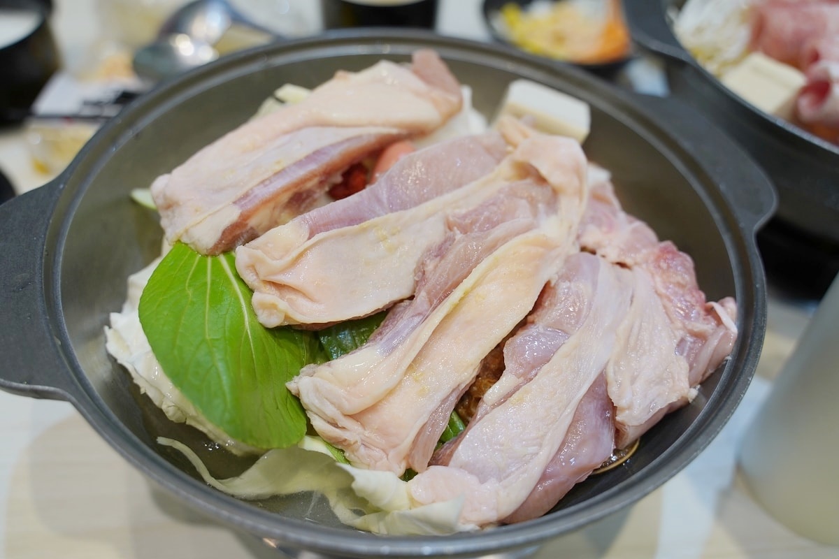 160元起火鍋+自助吧吃到飽!4.9星「平價小火鍋」無限續涼麵、餅乾零食、霜淇淋 160元起火鍋+自助吧吃到飽!4.9星「平價小火鍋」無限續涼麵、餅乾零食、霜淇淋