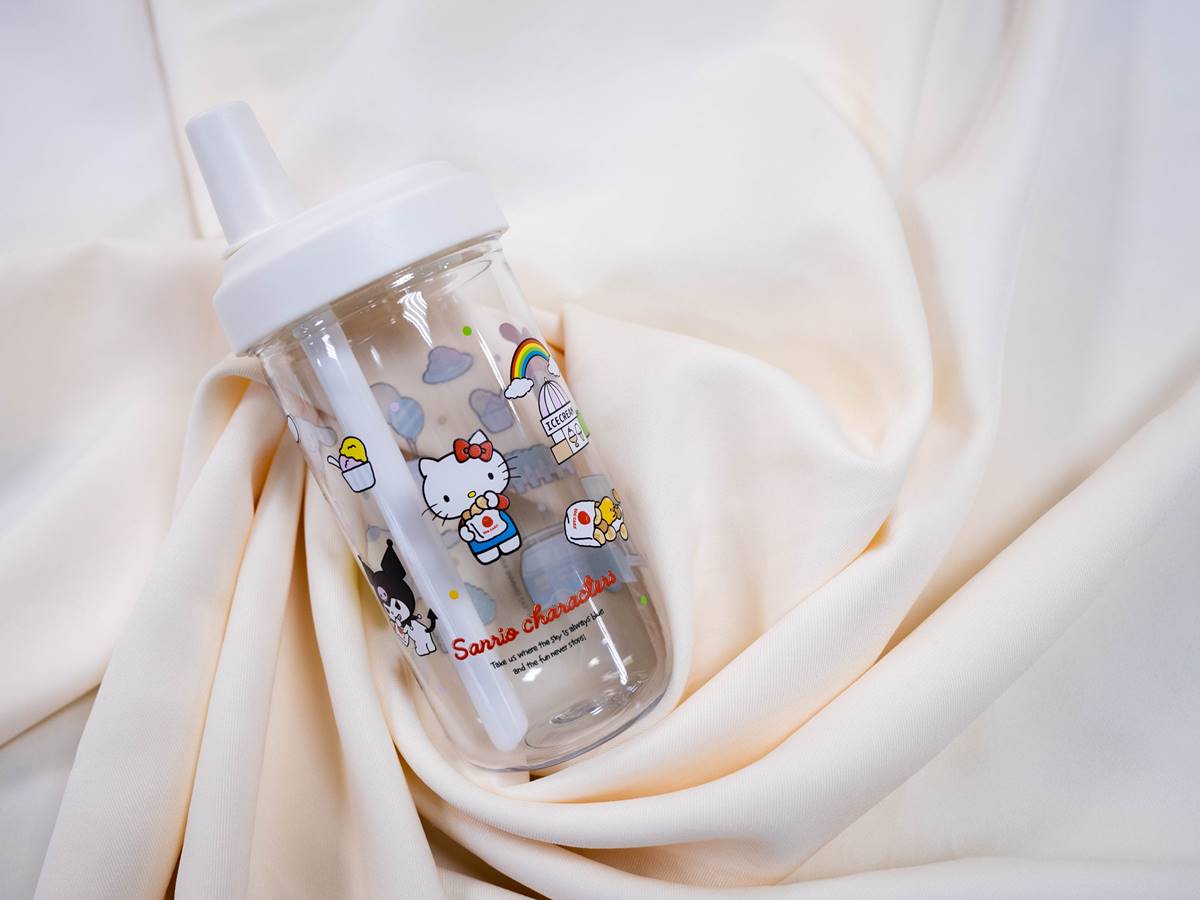 3公尺巨萌「酷洛米」出沒!全台唯一「三麗鷗主題休息站」,周邊店買聯名乖乖(中獎公布) 3公尺巨萌「酷洛米」出沒!全台唯一「三麗鷗主題休息站」,周邊店買聯名乖乖(中獎公布)