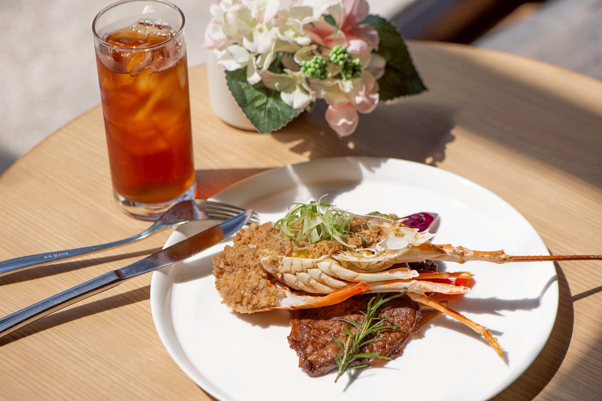 【異國美食祭】吃到飽7折!絕美度假風飯店秒飛日本,還有雙人套餐現賺616元 【異國美食祭】吃到飽7折!絕美度假風飯店秒飛日本,還有雙人套餐現賺616元