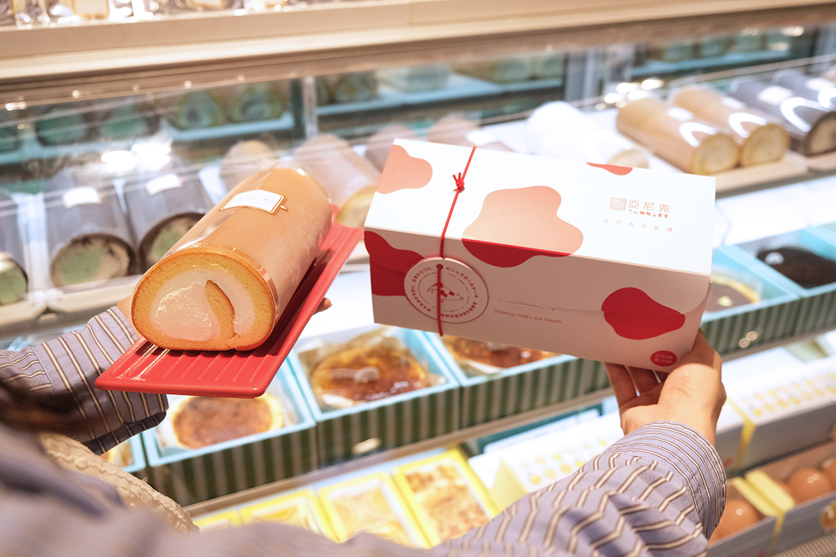 100元生乳捲開搶！DREAM PLAZA開幕優惠，全新香氛概念店、送超Q長尾山雀