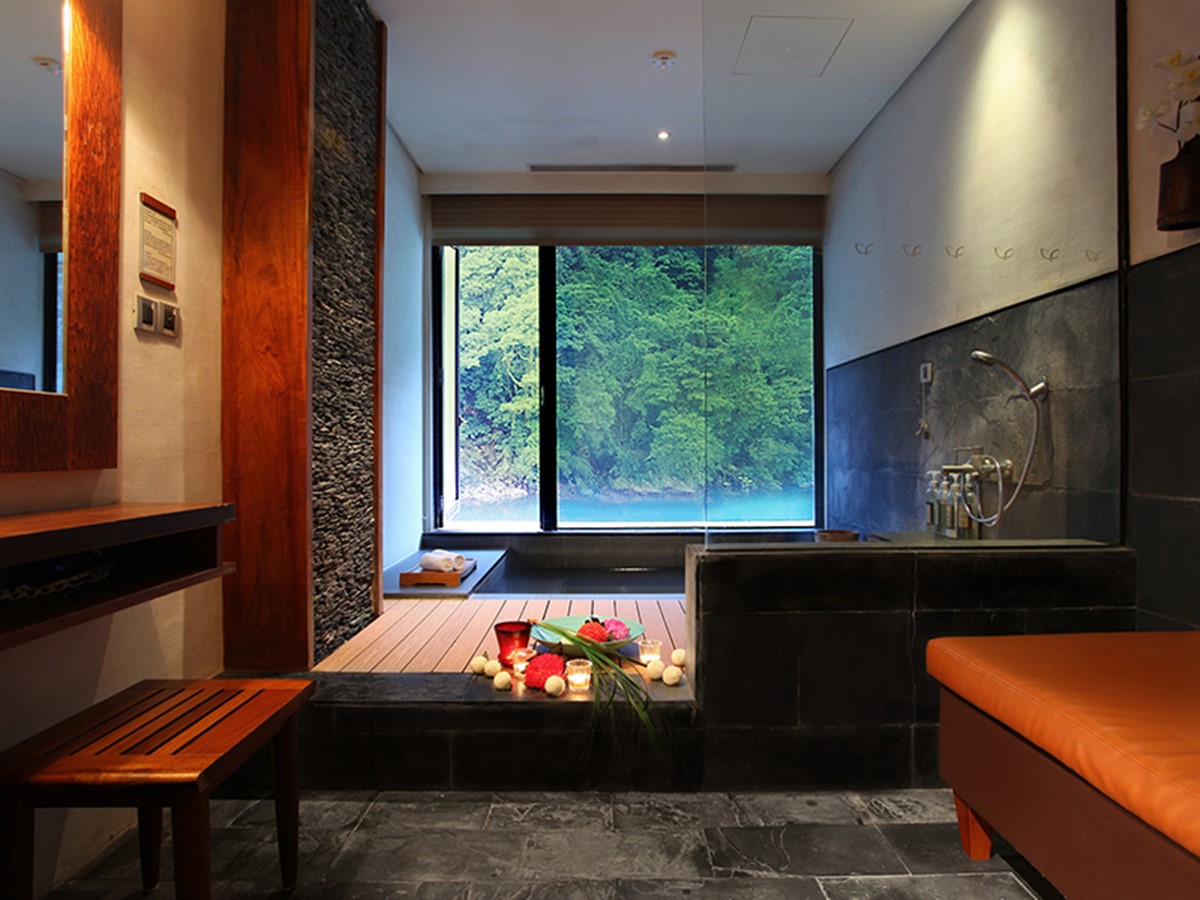 秀出身分證!對姓名送「高鐵5折券」,父親節訂吃到飽、湯屋享乘車優惠8折 秀出身分證!對姓名送「高鐵5折券」,父親節訂吃到飽、湯屋享乘車優惠8折