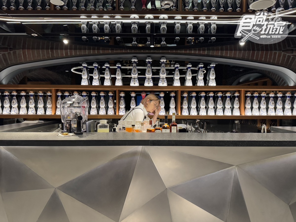 免費送巨無霸龍蝦!馬辣最狂「麻辣火鍋」24支酒牆+冰品暢吃,不限時吃到飽 免費送巨無霸龍蝦!馬辣最狂「麻辣火鍋」24支酒牆+冰品暢吃,不限時吃到飽