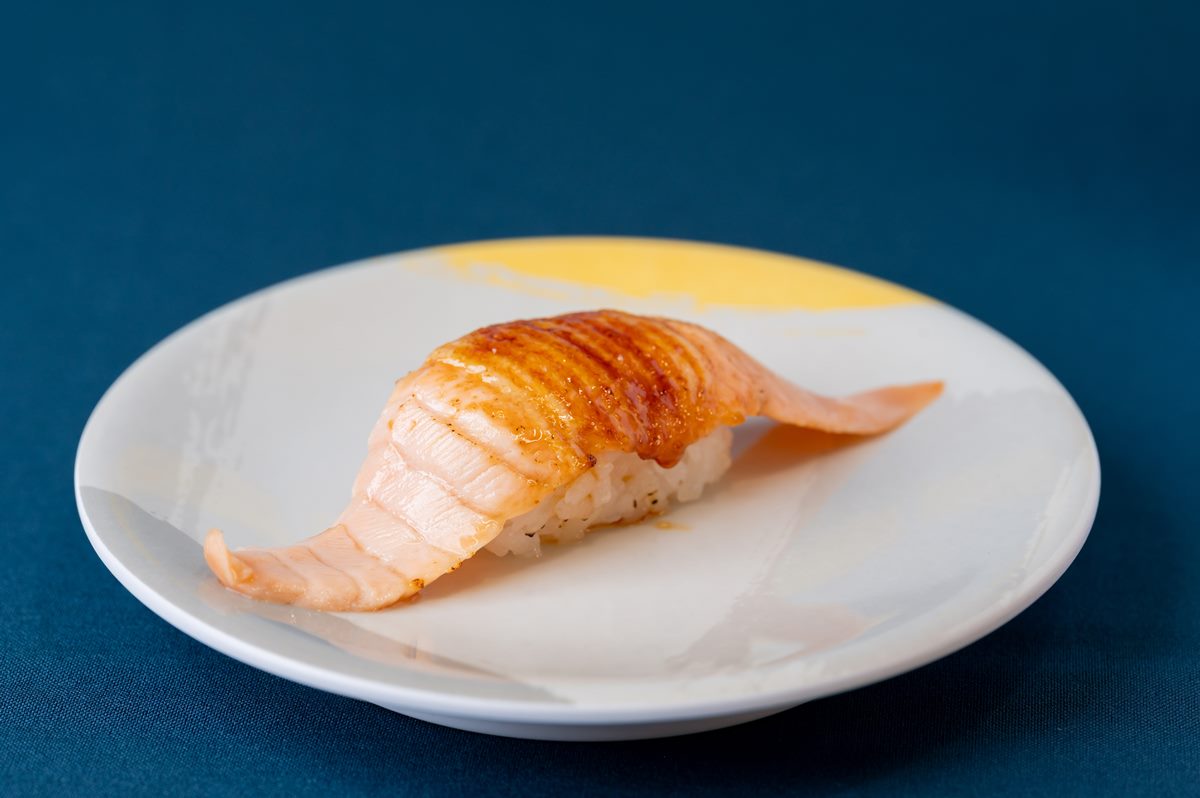 送30元抵用券!超狂爆量「鮭魚壽司」新品,加碼4款壽司加量不加價 送30元抵用券!超狂爆量「鮭魚壽司」新品,加碼4款壽司加量不加價