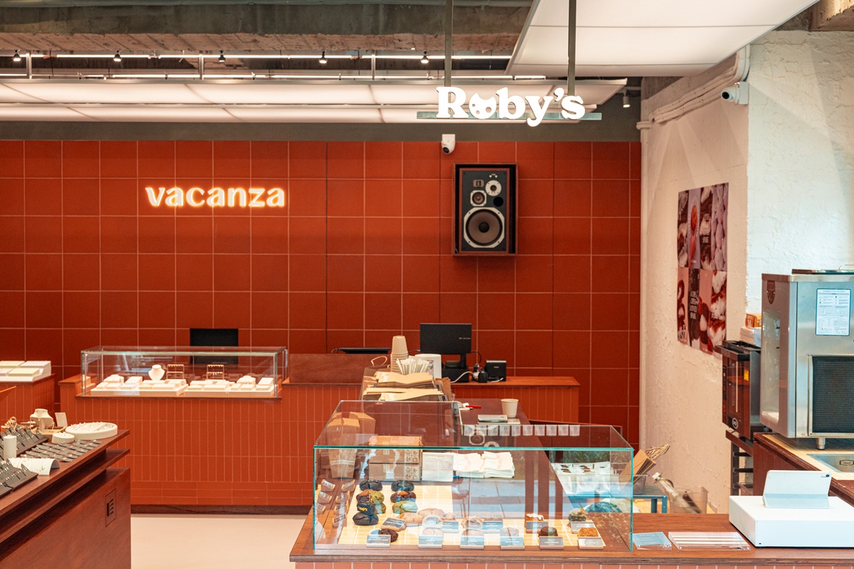 泡芙+甜甜圈新口感!全台首創「Kururu岢露圈」專賣店,軟餅乾複合店同步吃 泡芙+甜甜圈新口感!全台首創「Kururu岢露圈」專賣店,軟餅乾複合店同步吃