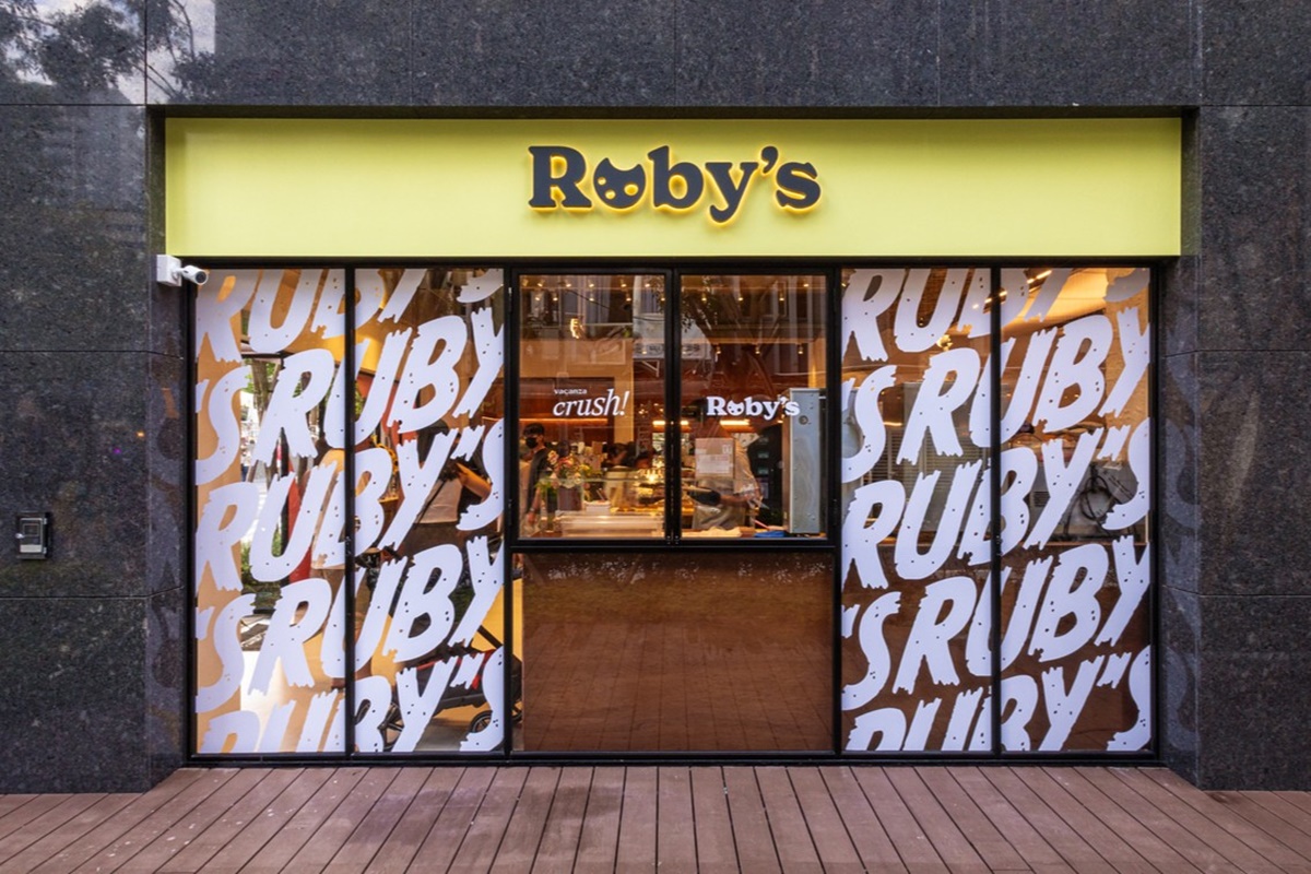 泡芙+甜甜圈新口感!全台首創「Kururu岢露圈」專賣店,軟餅乾複合店同步吃 泡芙+甜甜圈新口感!全台首創「Kururu岢露圈」專賣店,軟餅乾複合店同步吃