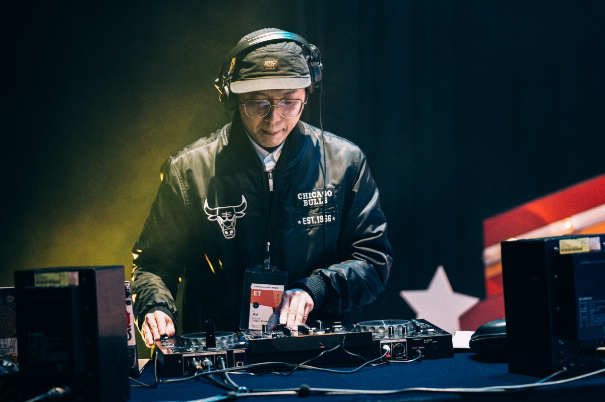 高雄最狂「榴槤市集」本週登場!40家榴槤美食大集合,榴槤味創意小物一次收 高雄最狂「榴槤市集」本週登場!40家榴槤美食大集合,榴槤味創意小物一次收