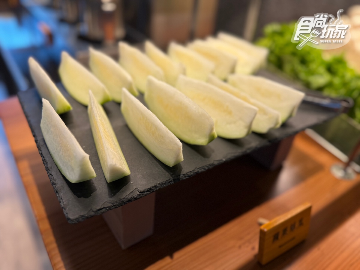 500元火鍋吃到飽!超過50種小農蔬菜吧、甜點、爆米花暢吃,爽嗑1斤龍虎斑 500元火鍋吃到飽!超過50種小農蔬菜吧、甜點、爆米花暢吃,爽嗑1斤龍虎斑