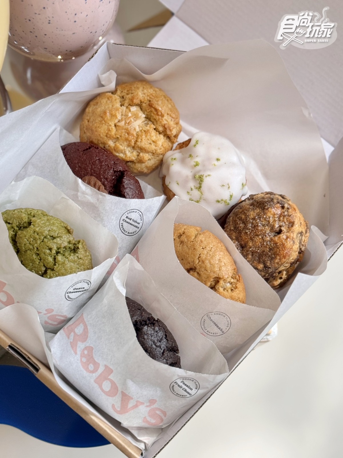 泡芙+甜甜圈新口感!全台首創「Kururu岢露圈」專賣店,軟餅乾複合店同步吃 泡芙+甜甜圈新口感!全台首創「Kururu岢露圈」專賣店,軟餅乾複合店同步吃