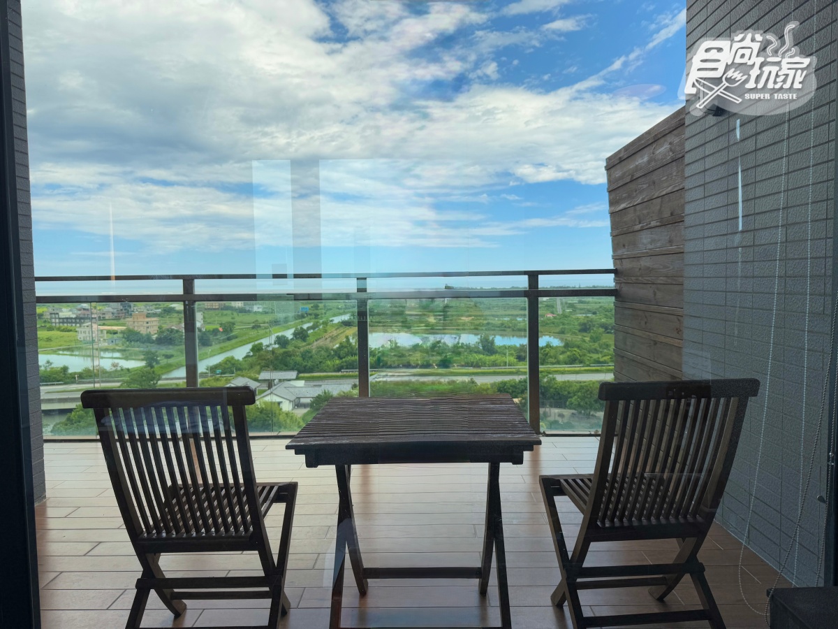 宜蘭全新「卡比巴拉」主題滑索!跨湖欣賞絕美日式庭園,餵食呆萌水豚超療癒 宜蘭全新「卡比巴拉」主題滑索!跨湖欣賞絕美日式庭園,餵食呆萌水豚超療癒