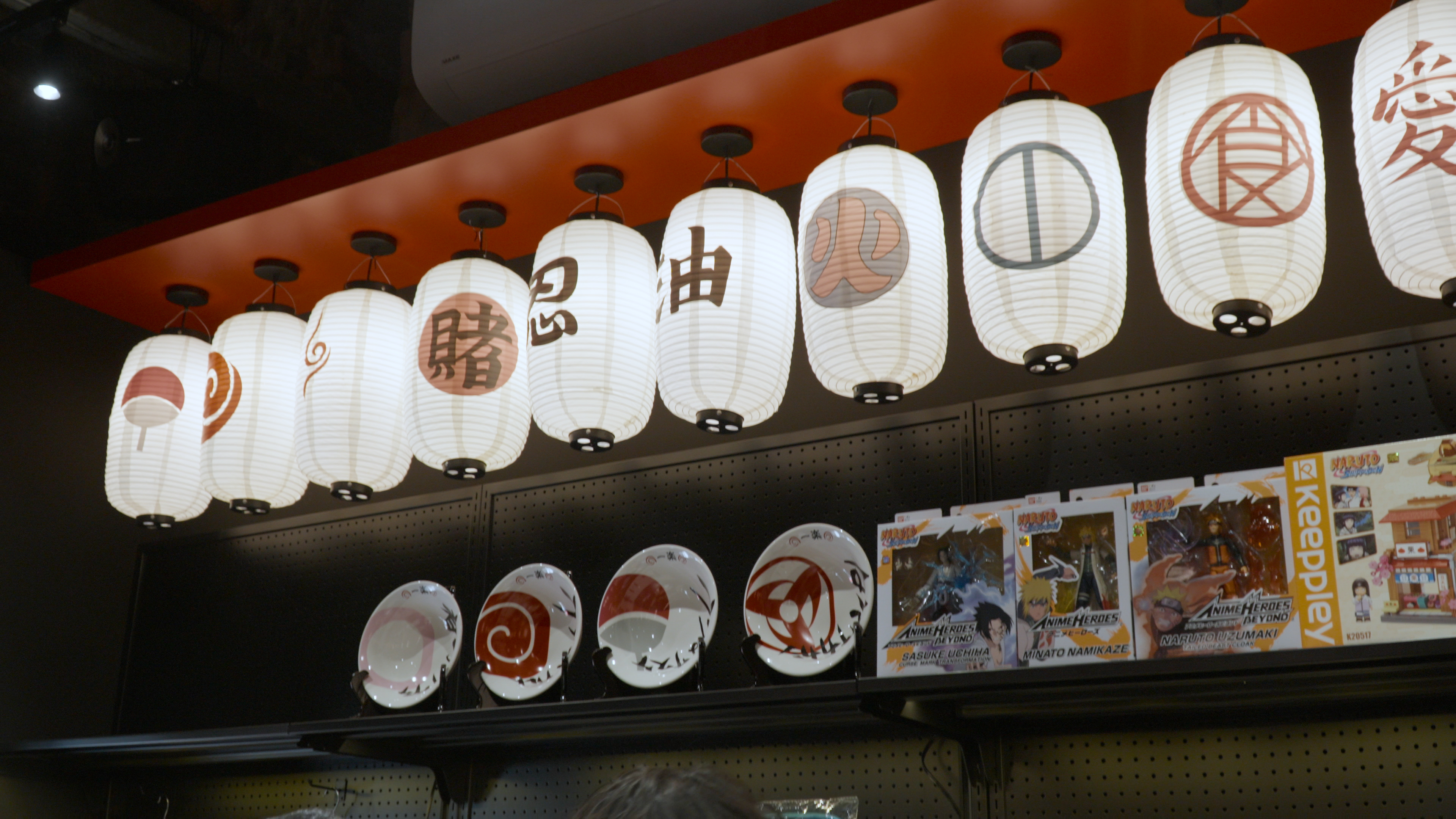 《鬼滅之刃》咖啡廳衝朝聖!劇照牆立牌免費拍,野豬頭米飯、送特典卡6亮點 《鬼滅之刃》咖啡廳衝朝聖!劇照牆立牌免費拍,野豬頭米飯、送特典卡6亮點