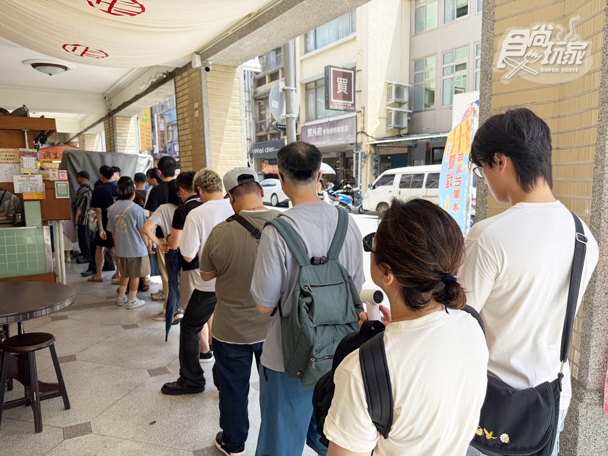 2025台北必比登遺珠!迪化街藏「日式牛肉麵」,軟嫩牛腱心搭黃金湯頭超銷魂 2025台北必比登遺珠!迪化街藏「日式牛肉麵」,軟嫩牛腱心搭黃金湯頭超銷魂