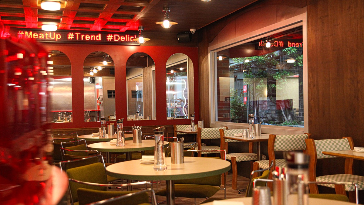 「巨無霸芒果帕妃杯」這裡吃!中山站聚會新地標,芒果季火鍋、舒芙蕾必點 「巨無霸芒果帕妃杯」這裡吃!中山站聚會新地標,芒果季火鍋、舒芙蕾必點