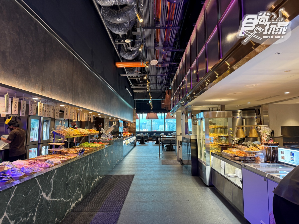 台北第１間「南霸天火鍋吃到飽」！現撈活蝦、百款自助吧、甜點暢吃千元有找