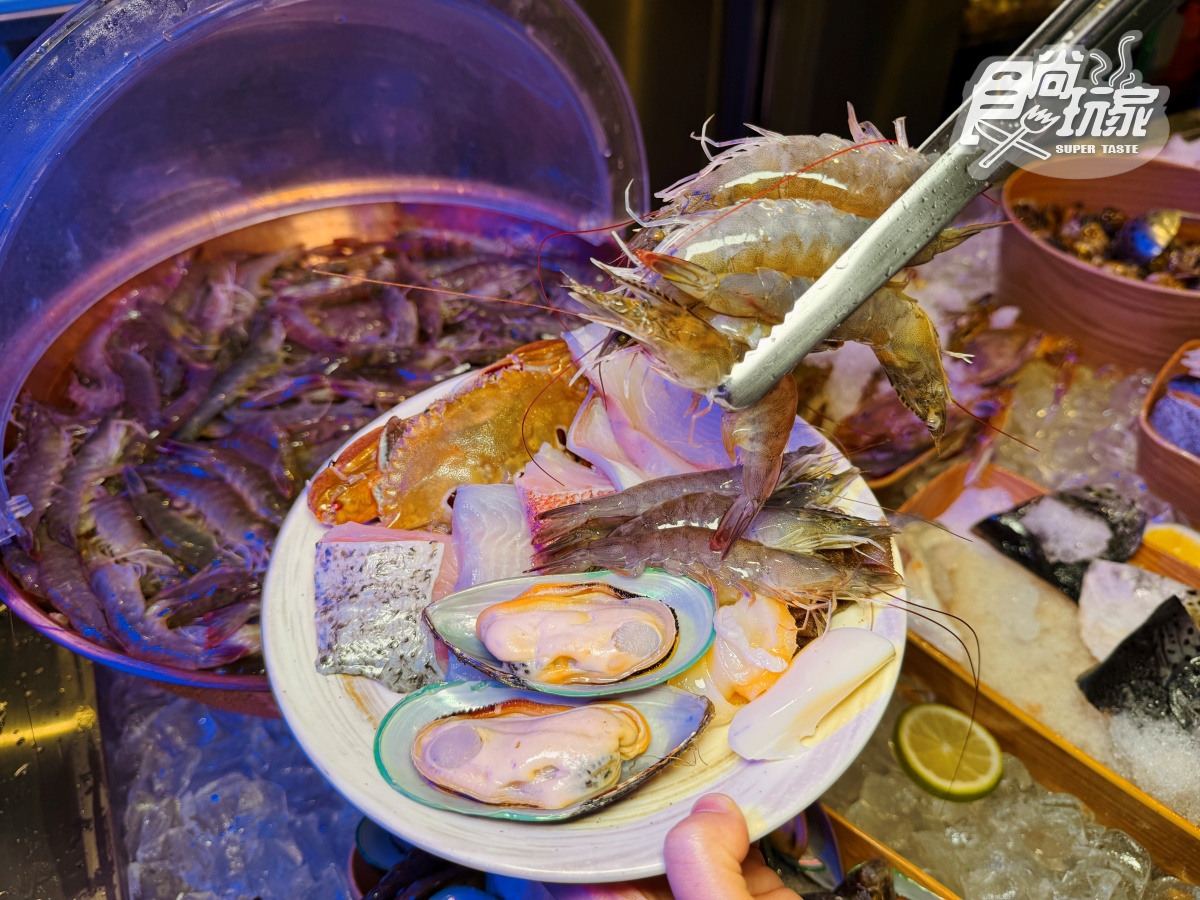 台北第１間「南霸天火鍋吃到飽」！現撈活蝦、百款自助吧、甜點暢吃千元有找