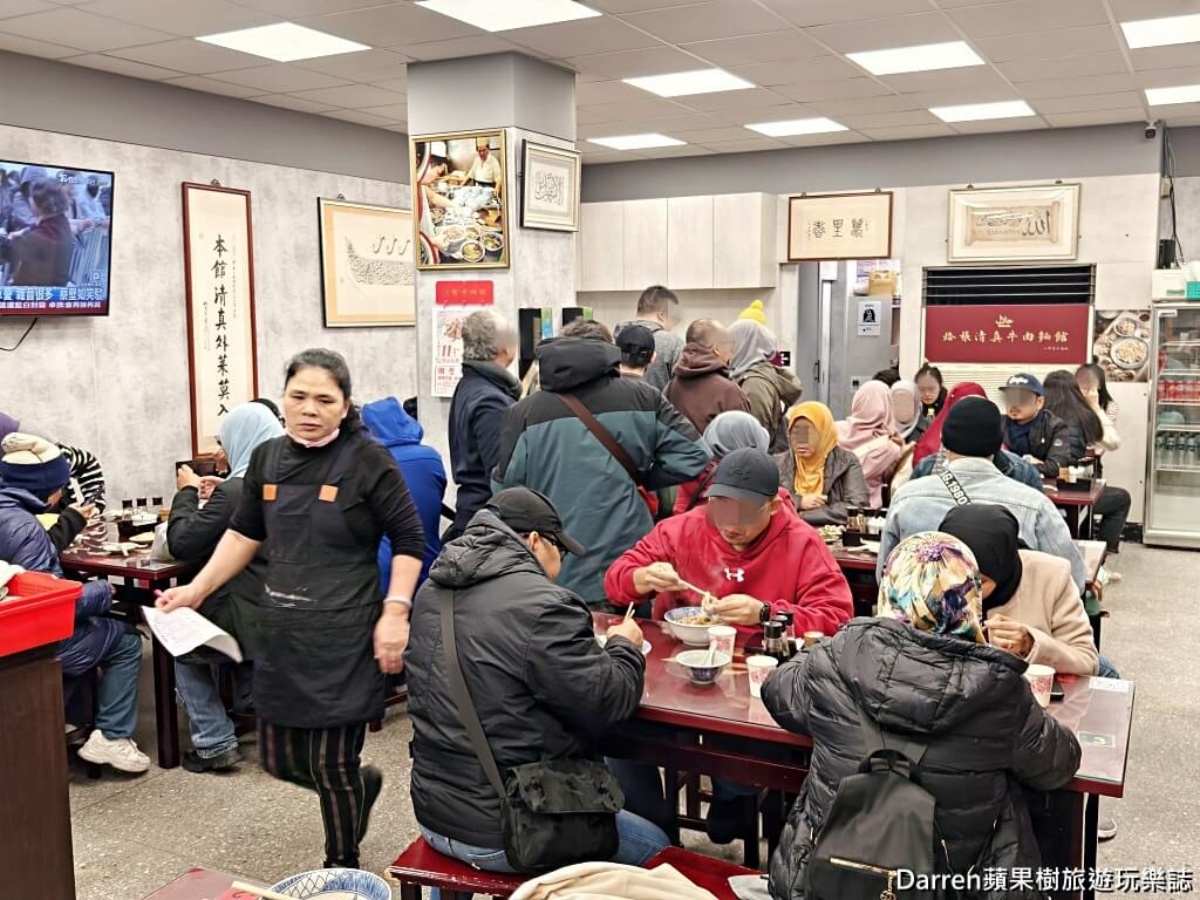 免費加湯、續麵吃到飽!70年「老字號牛肉麵」最低90元起,必嗑半筋半肉麵 免費加湯、續麵吃到飽!70年「老字號牛肉麵」最低90元起,必嗑半筋半肉麵