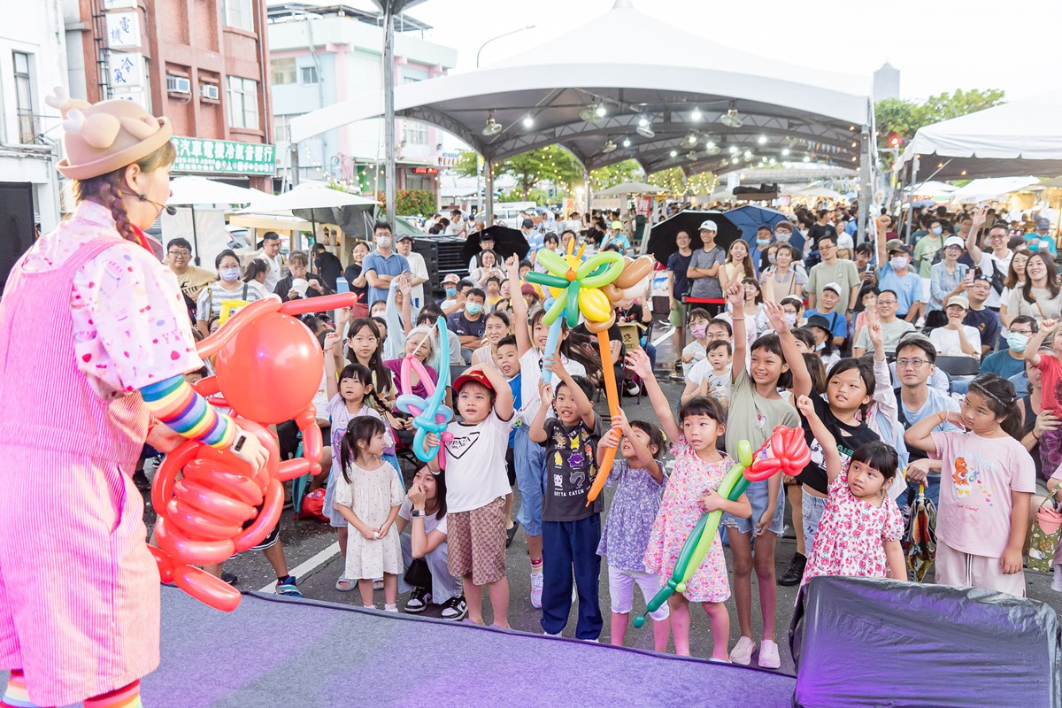 高雄最大「冰品嘉年華市集」週末登場!近50家冰店、美食集合,必吃攻略看這 高雄最大「冰品嘉年華市集」週末登場!近50家冰店、美食集合,必吃攻略看這