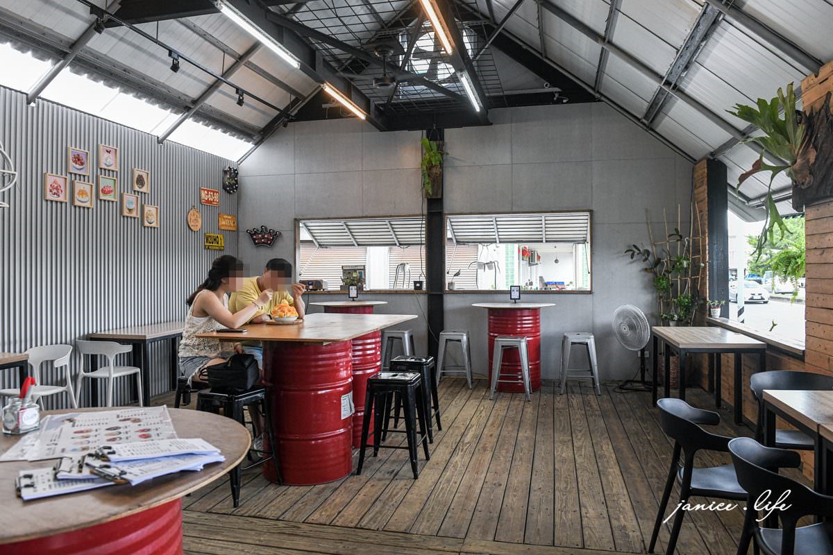 爽度破表！盛夏必吃「珠寶盒水果刨冰」，熱到笑西西、正港男紫漢超有哏