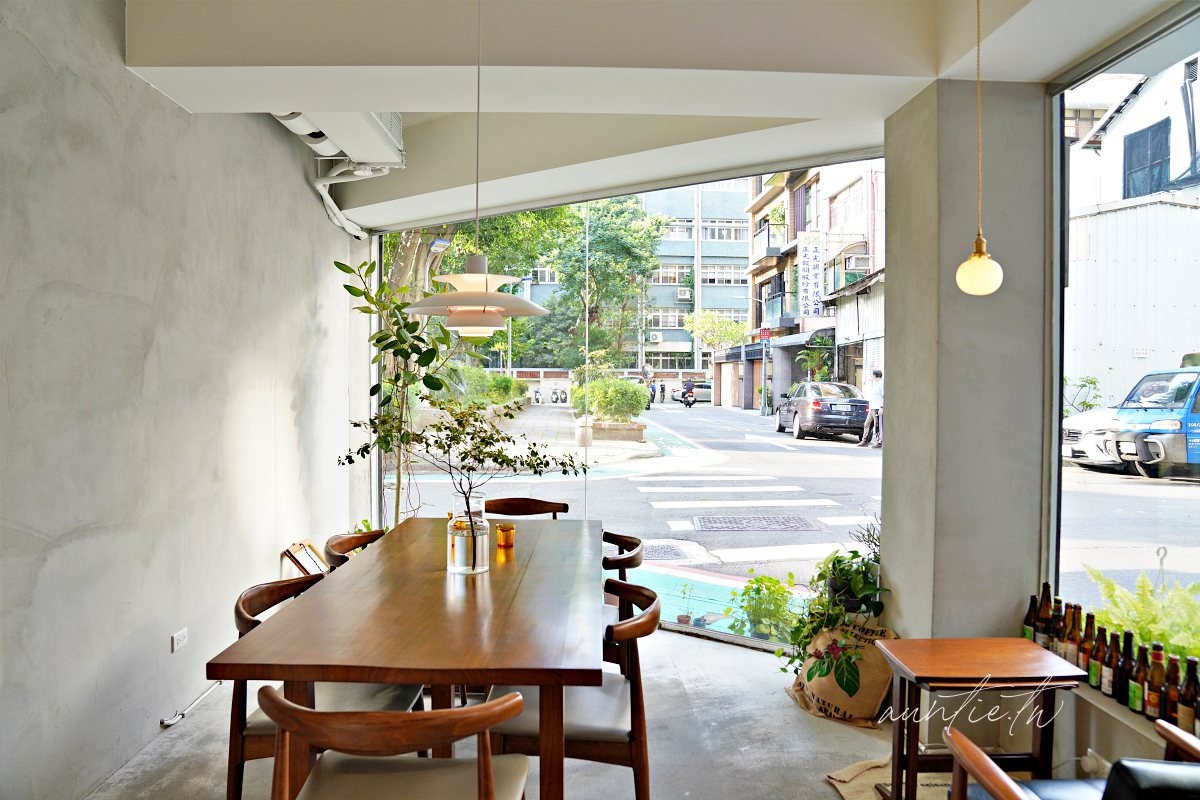 中山咖啡廳推薦TOP21！赤峰街文青散策、中山站步行可達，咖啡廳總整理