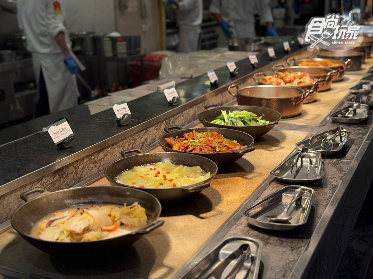 IG超夯宜蘭吃到飽！上百道菜色無限夾，爽嗑多種螃蟹、烤鴨六吃、星巴克暢飲