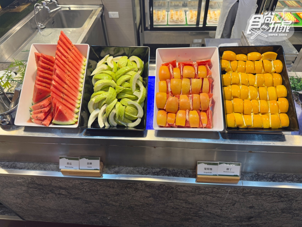 IG超夯宜蘭吃到飽！上百道菜色無限夾，爽嗑多種螃蟹、烤鴨六吃、星巴克暢飲