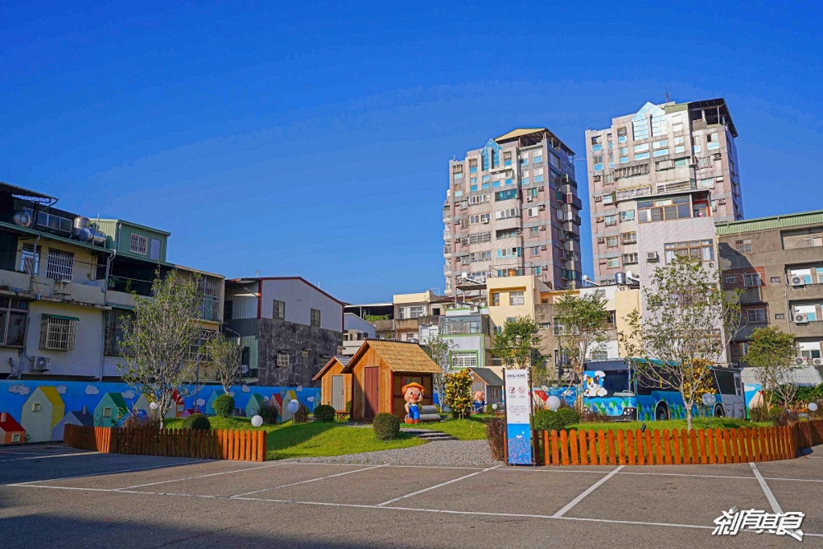 最新開幕「免費親子樂園」!打卡3公尺爬牆大貓、三隻小豬,夜晚點燈更吸睛 最新開幕「免費親子樂園」!打卡3公尺爬牆大貓、三隻小豬,夜晚點燈更吸睛