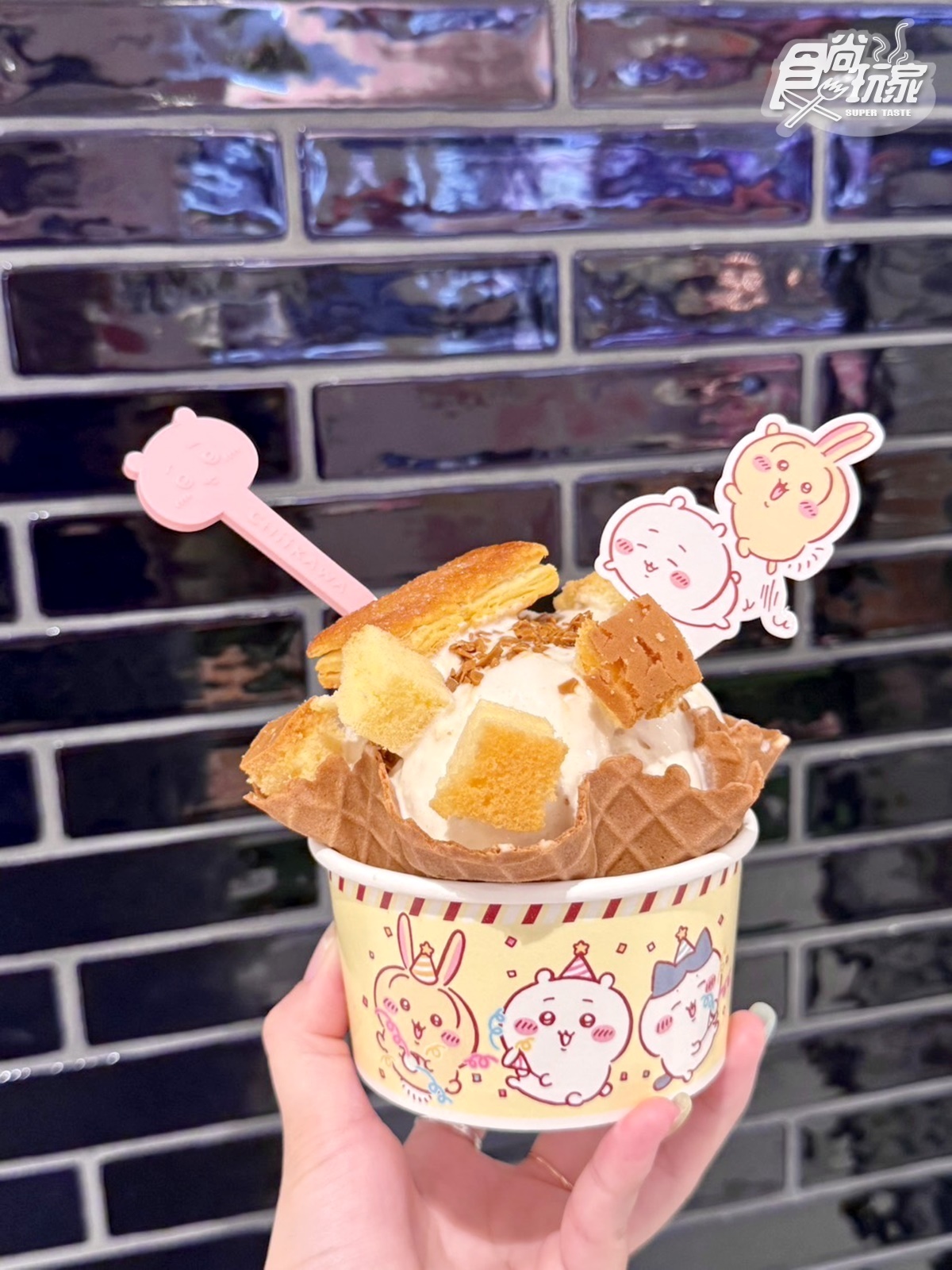 「吉伊冰淇淋」吃起來！Q爆紙杯、湯匙、插卡一次擁有，加購３小隻角色徽章