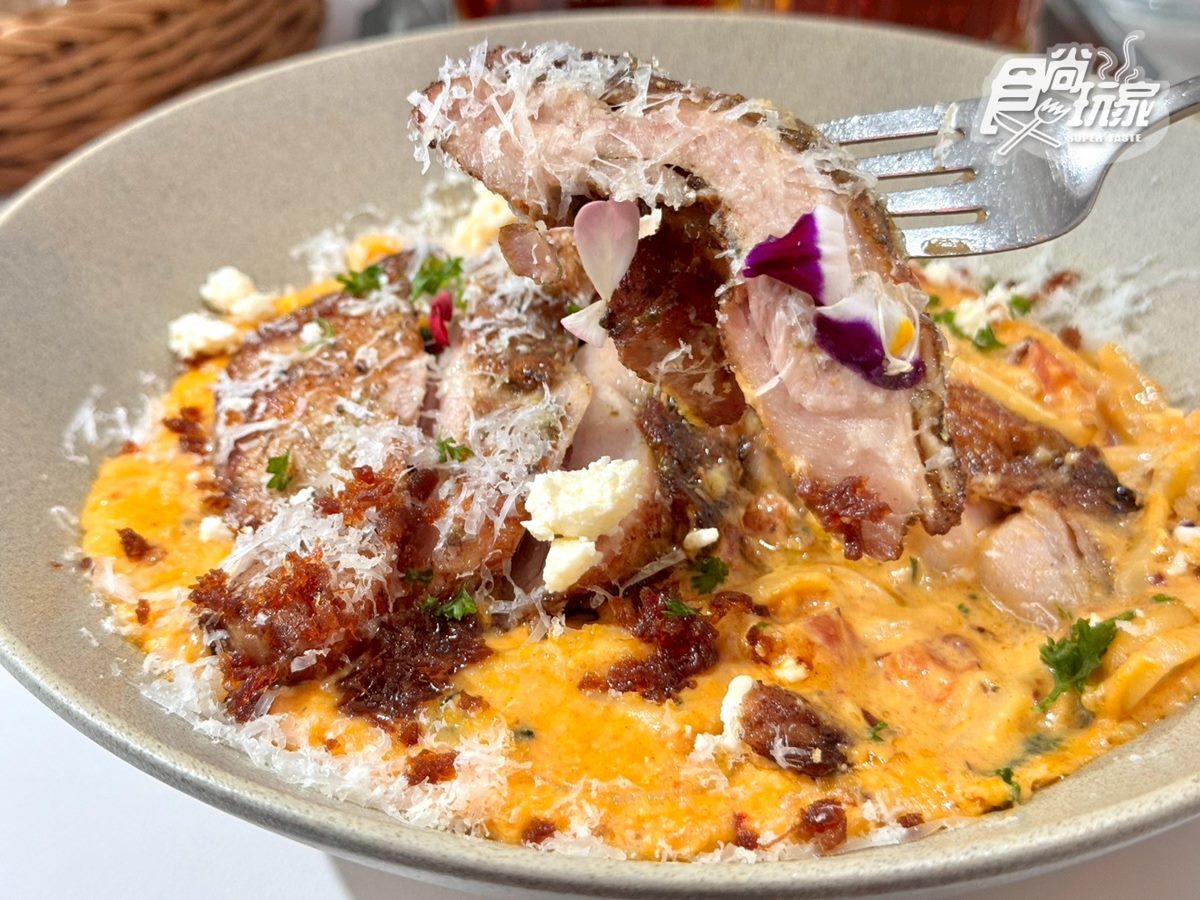 台北西門町美食推薦！打卡絕美「森林系餐廳」，必吃開心果瀑布、爆炸蛤蜊麵