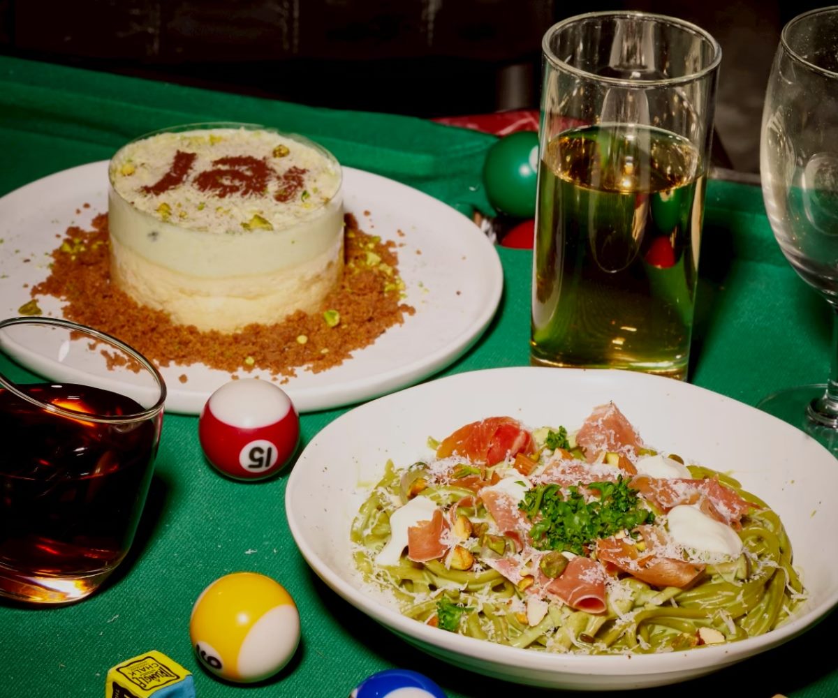 台北西門町美食推薦！打卡絕美「森林系餐廳」，必吃開心果瀑布、爆炸蛤蜊麵