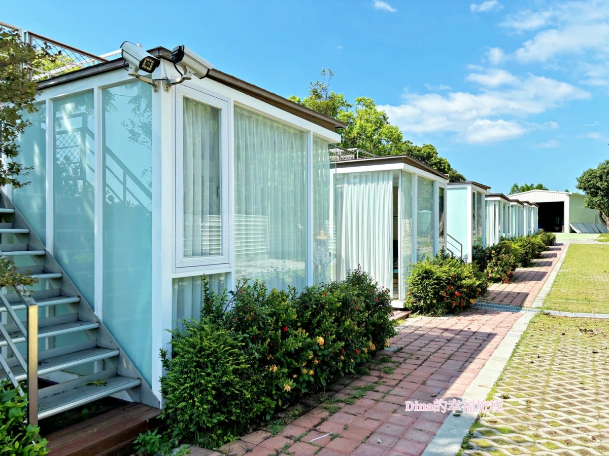 星光村的每間玻璃屋，都能沿著樓梯，登上房頂賞星空。