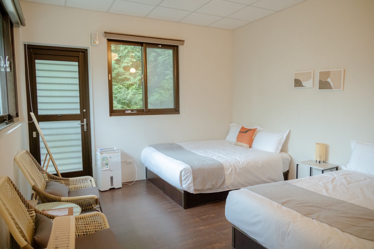 蟬說：霧語若不想與他人共用衛浴，園區內也有附獨立衛浴的套房。