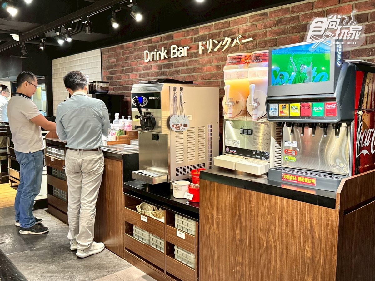 400元爽嗑牛排+升級自助吧!「4分店」爽吃6小時,甜點、咖哩、水果無限夾 400元爽嗑牛排+升級自助吧!「4分店」爽吃6小時,甜點、咖哩、水果無限夾