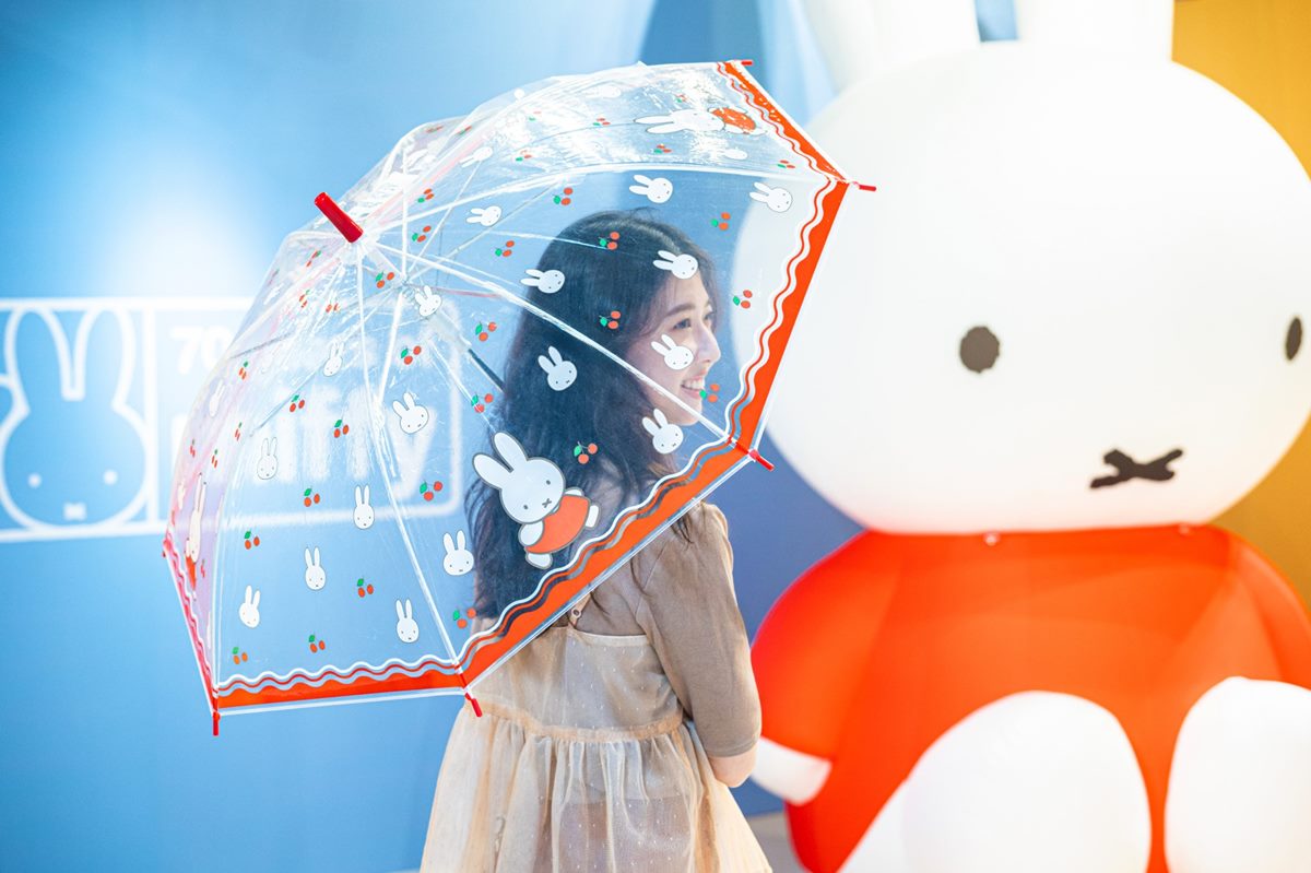 打卡2.5公尺米飛兔!免費開逛「米飛兔+嚕嚕米」快閃店,周邊、活動一次看 打卡2.5公尺米飛兔!免費開逛「米飛兔+嚕嚕米」快閃店,周邊、活動一次看