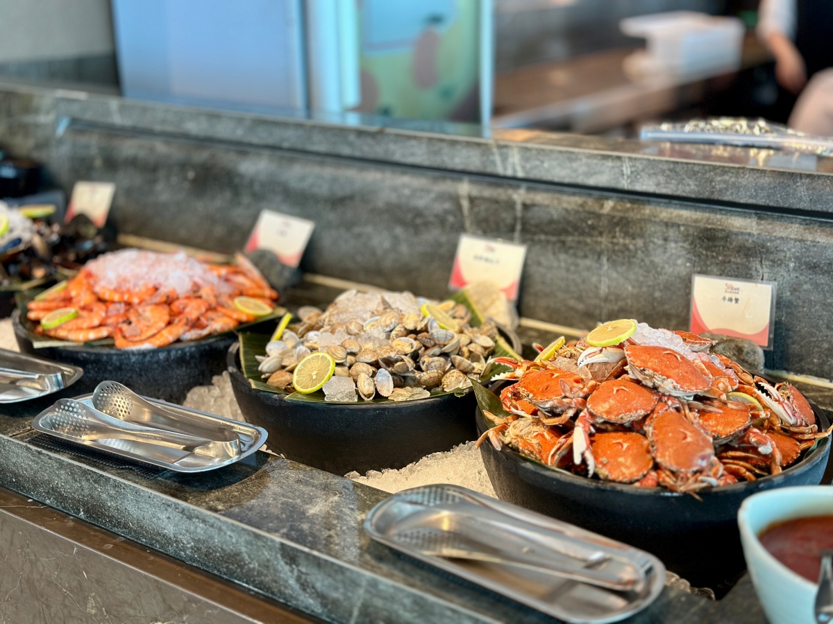 壽星6折吃到飽!「新北最高景觀Buffet」推全新菜色,鮮蚵、部隊鍋無限嗑 壽星6折吃到飽!「新北最高景觀Buffet」推全新菜色,鮮蚵、部隊鍋無限嗑